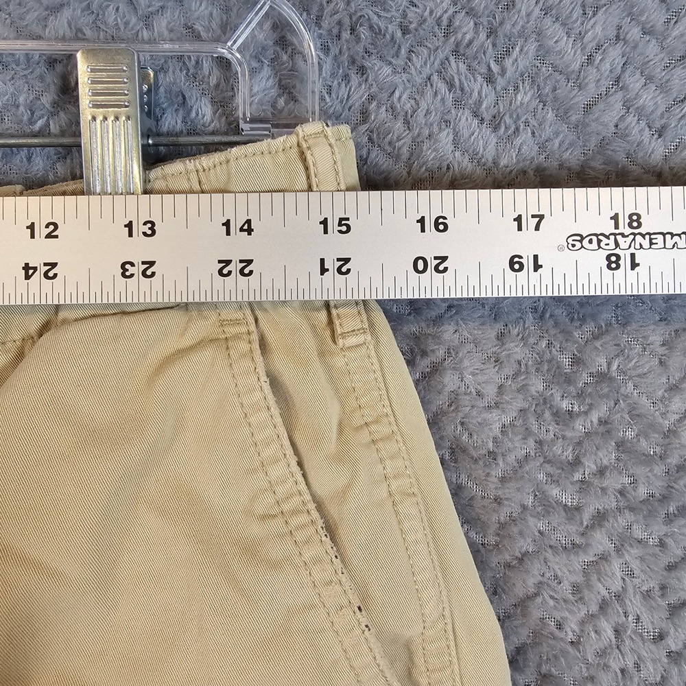 GAP Womens 5 Inch Khaki Shorts Tan Beige Chino Cuffed‎ Size 8 - Picture 2 of 6